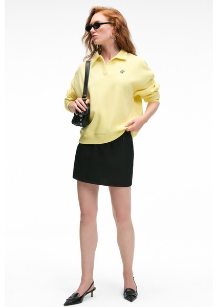 ODESSA Kadın Polo Yaka Oversize Göğüs Nakış Detaylı Patlı Sarı Sweatshirt indirimleri