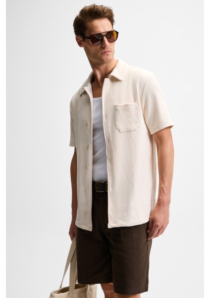 ERMANO Erkek Regular Fit Kısa Kollu Gömlek Yaka Düğmeli Krem Gömlek indirimleri