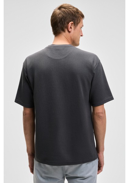 CHIC Erkek Relaxed Fit Dokulu Pamuk Kumaş Antrasit T-Shirt indirimleri