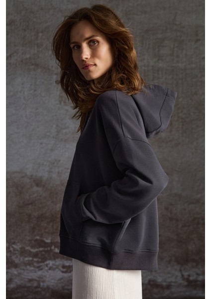 JOYNER Kadın Nakış Detaylı Antrasit Sweatshirt fırsatları