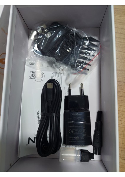 Profesyonel Tıraş Makinesi RBN-302 fırsatları