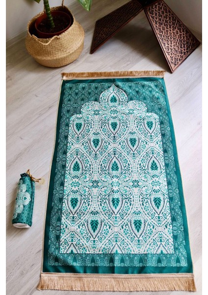 Rumi Desenli Ipek Dokulu Keseli Seccade S1030 Yeşil Renk