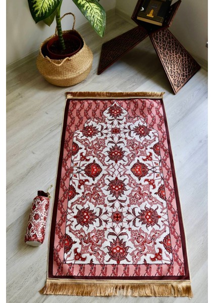 Taşınabilir Ipek Dokulu Keseli Seccade S1031 Pembe Renk