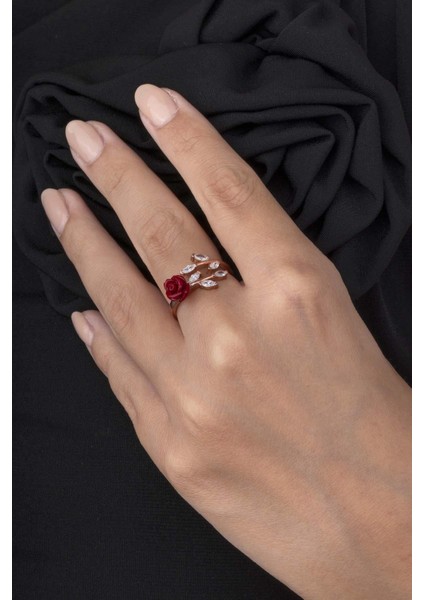 Yaprak Geçişli Kırmızı Gül 925 Ayar Gümüş Kadın Yüzük