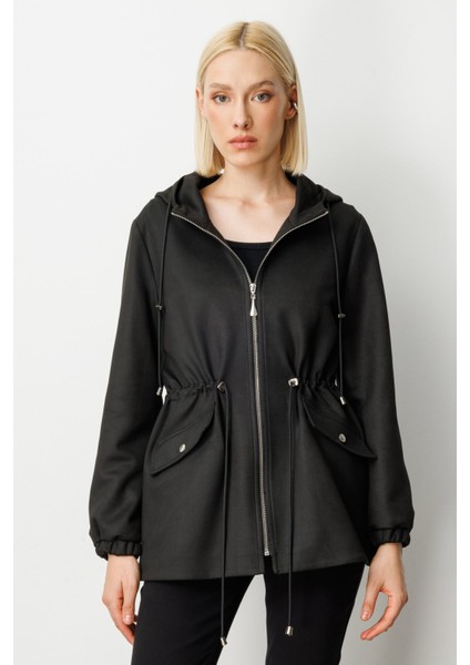 Kadın Kapüşonlu Kapak Cepli Trenç 7043 Siyah