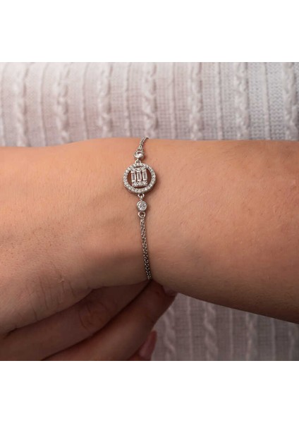 Gümüş Yuvarlak Baget Taşlı Kadın Bileklik (BC-035DBC) fırsatları