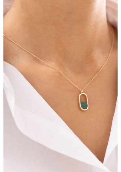 Oval Çerçeveli Yeşil Doğal Taş 14 Ayar Altın Kolye