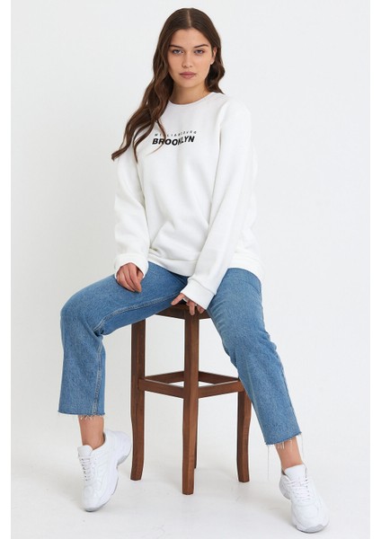 Süperlife Kadın Bisiklet Yaka Oversize Fit Brooklyn Baskılı Ince Sweatshirt SPR23SWK330