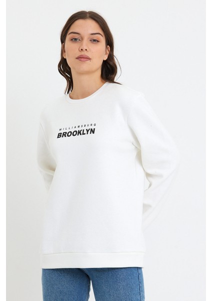 Süperlife Kadın Bisiklet Yaka Oversize Fit Brooklyn Baskılı Ince Sweatshirt SPR23SWK330 fırsatları