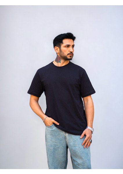 Siyah Renk T-Shirt Regular Kesim modelleri