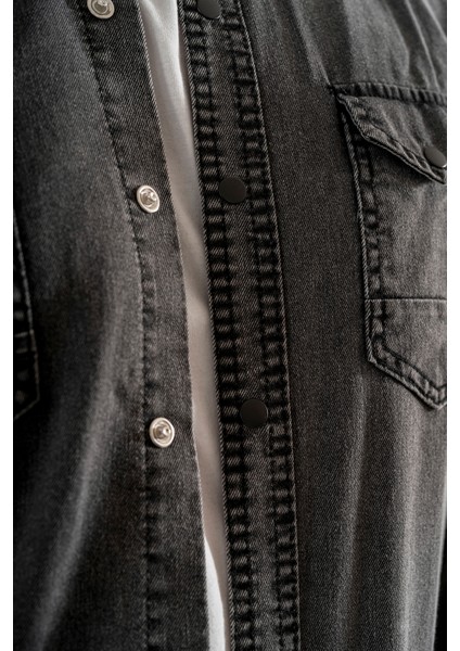 Erkek Siyah Slimfit Dar Kesim Çift Cepli Çıtçıtlı Yıkamalı Kot Gömlek indirimleri