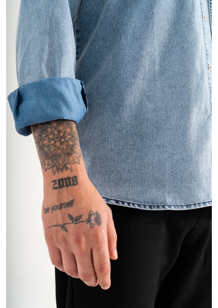 Erkek Lacivert Slimfit Dar Kesim Çift Cepli Çıtçıtlı Yıkamalı Kot Gömlek