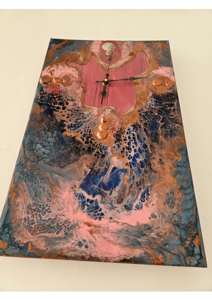 Özel Tasarım Epoksi Duvar Saati & Doğal Çam Ağacı Üzerine Sanatsal Dokunuş modelleri