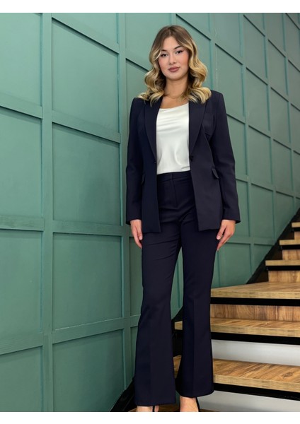 Kadın Cep Detaylı ,önden Tek Düğmeli, Bele Oturan Blazer Ceket-Pantolon Takımı