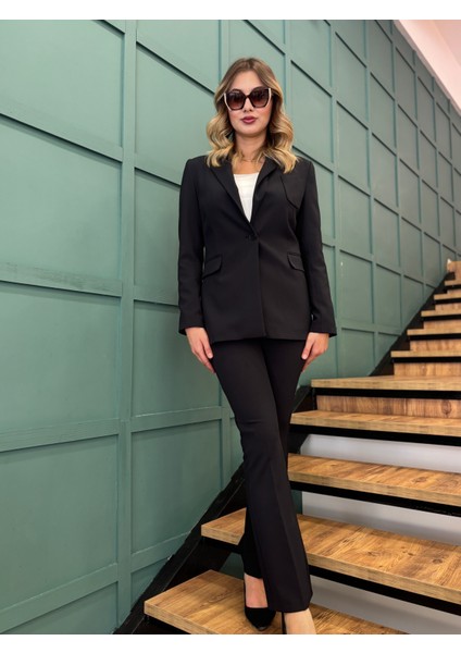 Kadın Cep Detaylı ,önden Tek Düğmeli, Bele Oturan Blazer Ceket-Pantolon Takımı