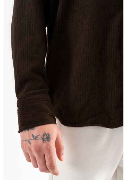 Erkek Kadife Gömlek Kahverengi Rahat Kesim Uzun Kollu Tek Cepli