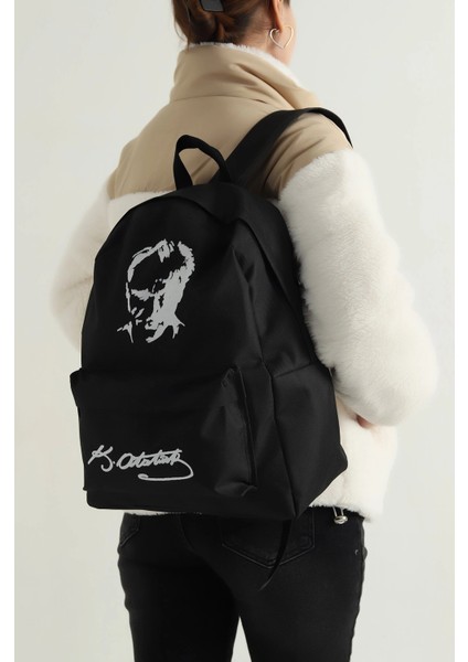Siyah Atatürk Detaylı Kadın Sırt Çantası