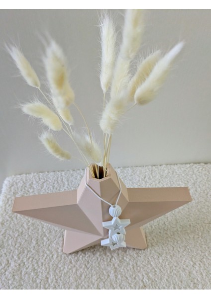 Yıldız Formlu Dekoratif Vazo – Kurutulmuş Çiçekli & Askılı Süs Detaylı