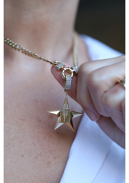 14 Ayar Altın Ema Taş Kaplama Detaylı Geometrik Yıldız Kolye Ucu