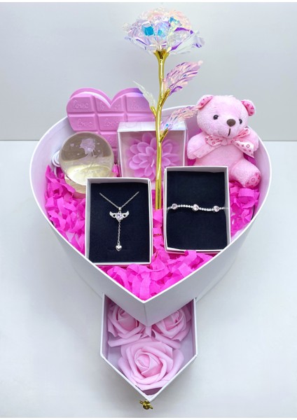 Sevginizin Simgesini Yansıtan Hediye Kutusu