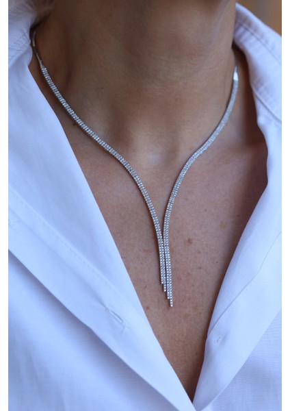 14 Ayar Beyaz Altın Zarif Sarkıt Su Yolu Gerdanlık