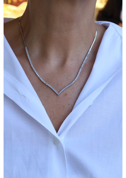 14 Ayar Beyaz Altın Baget Taşlı Su Yolu Gerdanlık fiyatları