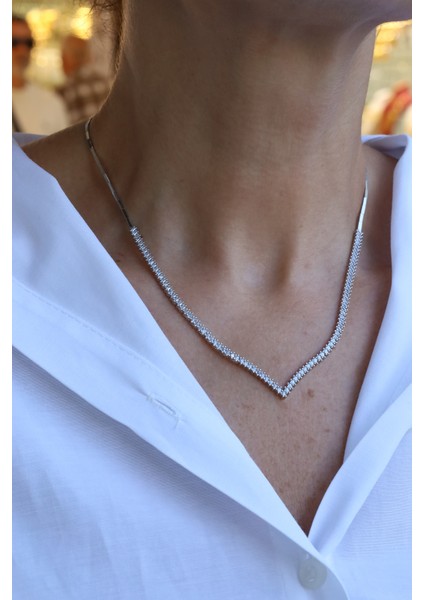 14 Ayar Beyaz Altın Baget Taşlı Su Yolu Gerdanlık indirimleri