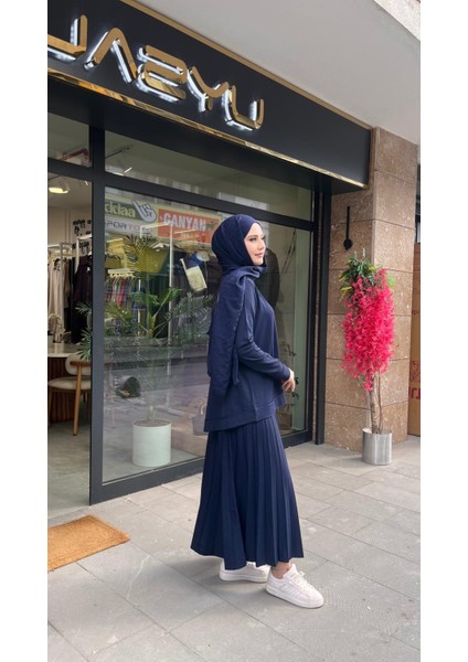 1351 Taşlı Etekli Takım Lacivert modelleri