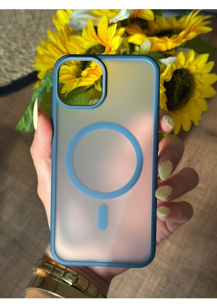 iPhone 13 Cep Telefonu Magesafe Destekli Kılıf