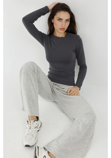 Kadın Slim Fit Yuvarlak Yaka Uzun Kollu Üst Grey modelleri
