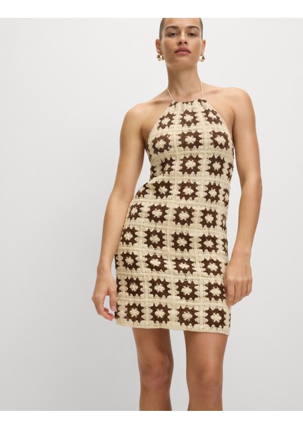 Kroşe Detaylı Halter Yaka Mini Plaj Elbisesi