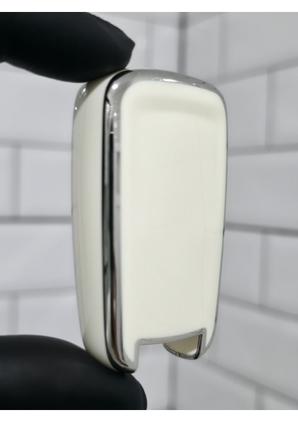 Opel Astra Corsa Insignia Adam Mokka Zafira Sustalı Nano Anahtar Kılıfı Beyaz Gümüş fiyatları