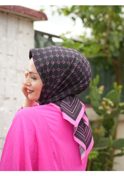 Monogram Pamuklu Soft Eşarp