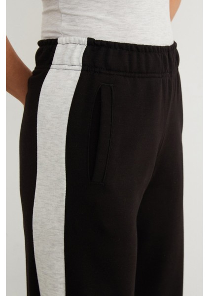 Yanları Şeritli Palazzo Eşofman Altı fırsatları