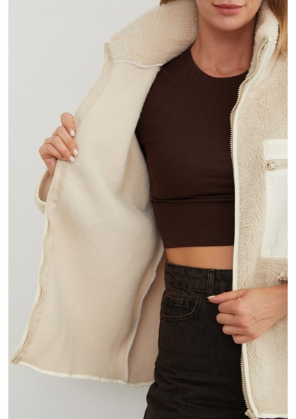 Fermuarlı Tek Cepli Dik Yaka Pelüş Mont fırsatları