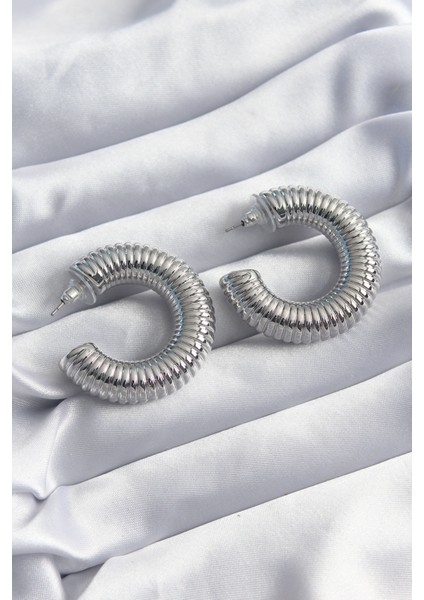 Tegan Pirinç Gümüş Renk Işleme Halka Model Kadın Küpe TG27BKP8243