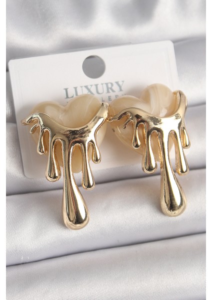 Tegan Pirinç Gold Renk Beyaz Sedefli Akan Kalp Model Kadın Küpe TG27BKP9893