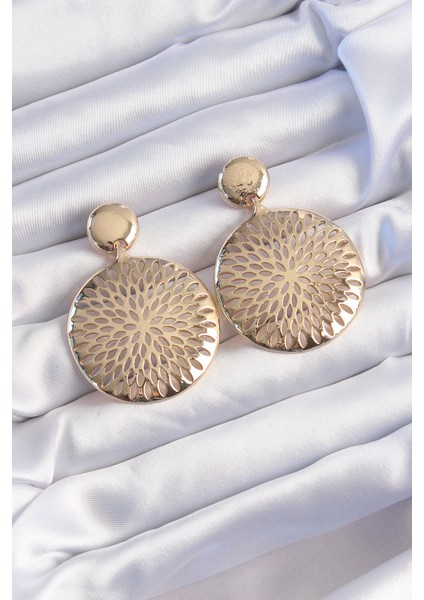 Tegan Pirinç Gold Renk Oval Işlemeli Küpe TG27BKP9233