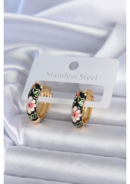 Tegan Pirinç Gold Renk Siyah Çiçek Işleme Kadın Küpe TG27BKP7892