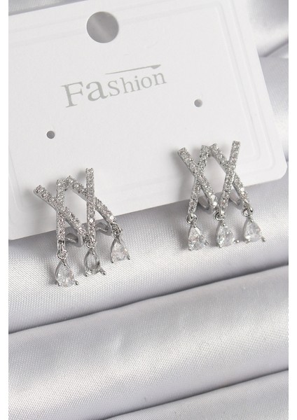 Tegan Pirinç Gümüş Renk Zirkon Taşlı x Model Sallantı Detay Kadın Küpe TG27BKP9873