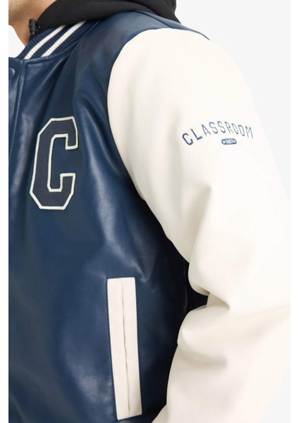 Su İtici Regular Fit Kolej Yaka Kapüşonlu İç Cepli Nakışlı Cepli Suni Deri Bomber Ceket Mont E9972AX25AU