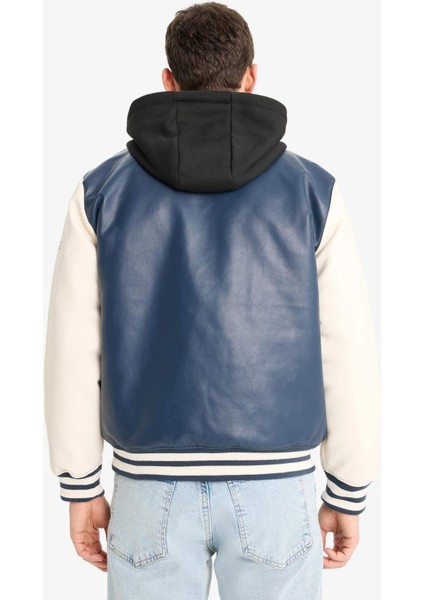 Su İtici Regular Fit Kolej Yaka Kapüşonlu İç Cepli Nakışlı Cepli Suni Deri Bomber Ceket Mont E9972AX25AU