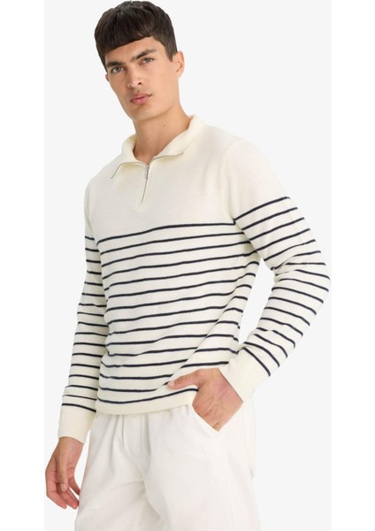 Standart Fit Yarım Fermuarlı Çizgili Triko Kazak F1522AX25AU modelleri