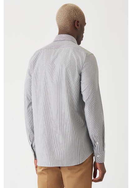 Siyah Klasik Regular Fit Uzun Kollu Erkek Gömlek GM22K222056_C99 fiyatları