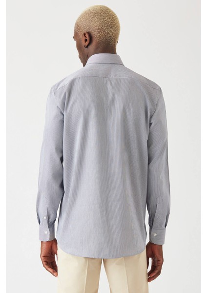 Lacivert Klasik Regular Fit Erkek Gömlek GM22K222035_D39 fiyatları