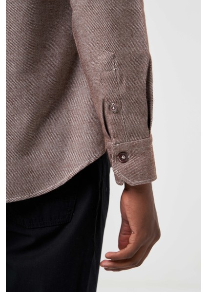 Erkek Kahve Regular Fit Oduncu Tarzı Uzun Kol Gömlek GM22K222079_D11 fırsatları