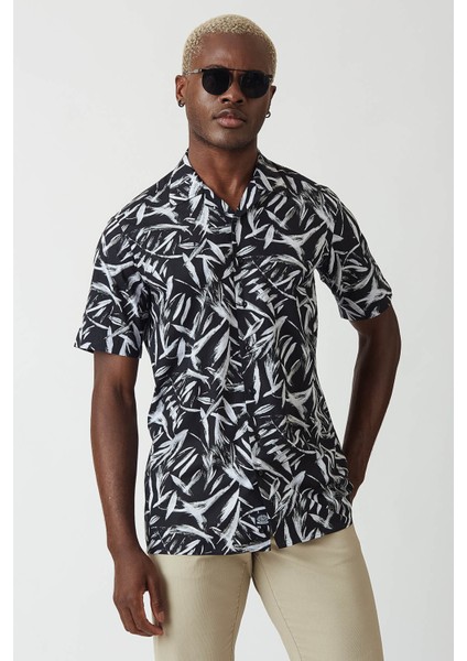 Regular Fit Siyah Desenli Kısa Kollu Spor Erkek Gömlek GM22Y221157_D99