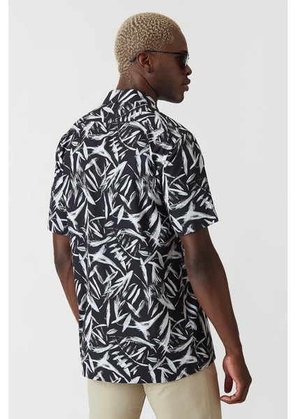 Regular Fit Siyah Desenli Kısa Kollu Spor Erkek Gömlek GM22Y221157_D99 fiyatları
