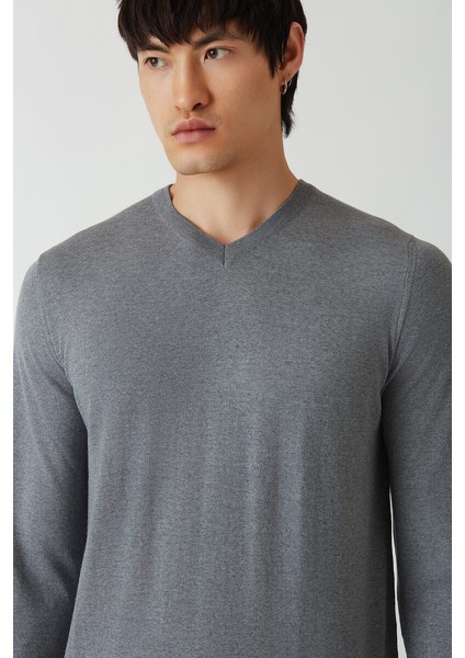 Basic V Yaka Yün Koyu Gri Erkek Triko TR21K21211_D56 modelleri