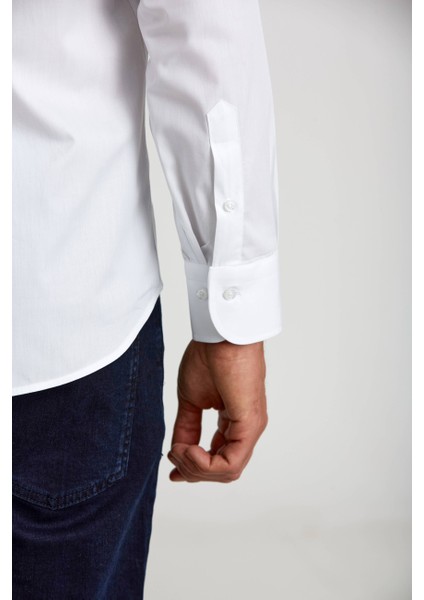 Erkek Beyaz Regular Fit Pötikare Gömlek GM23K232095_D01 modelleri